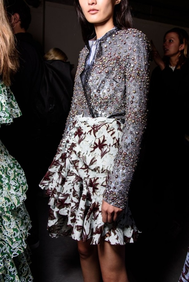 مجموعة Giambattista Valli لربيع وصيف 2018