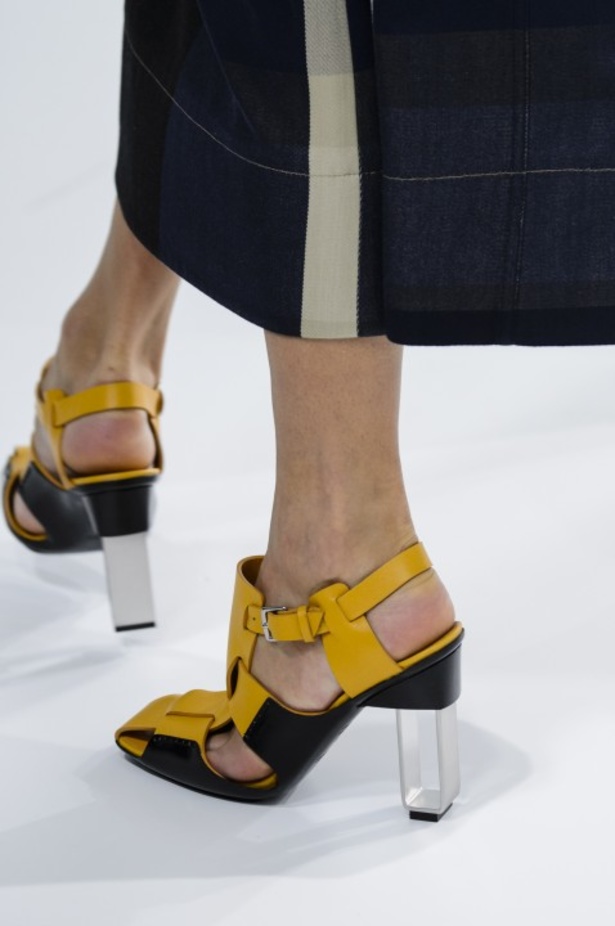 مجموعة Hermes للأزياء الجاهزة لربيع وصيف 2018 !