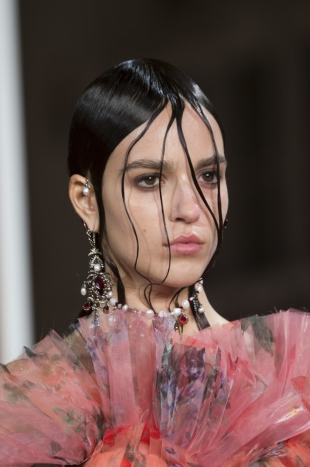 مجموعة ألكسندر ماكوين لربيع و صيف 2018