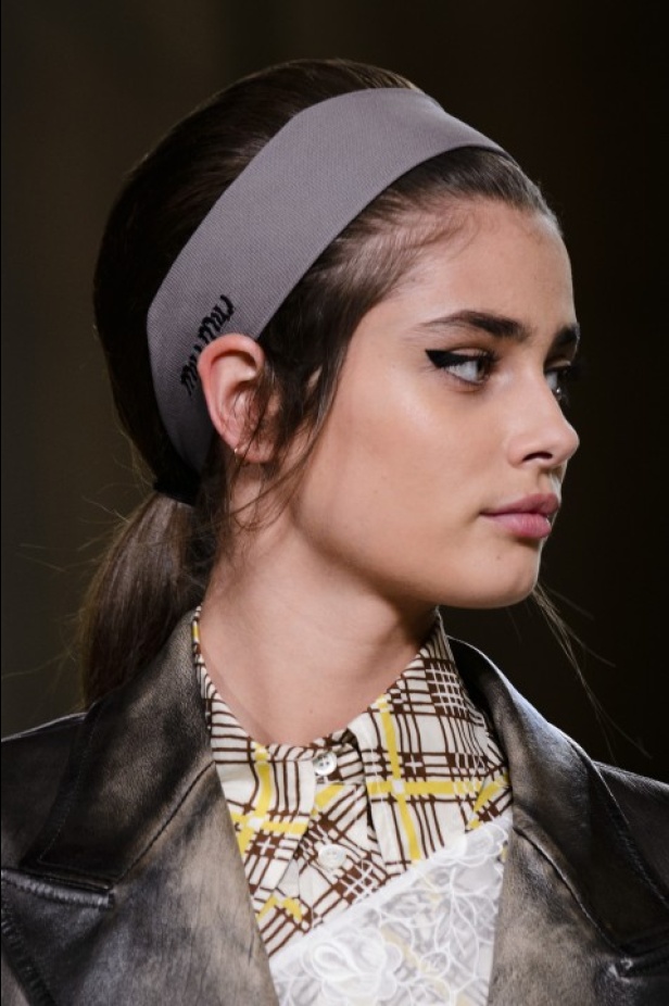 ابتكار وإبداع ضمن مجموعة ميو ميو لموسم ربيع وصيف 2018