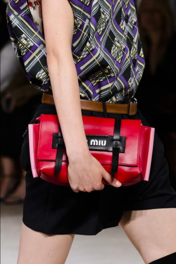 ابتكار وإبداع ضمن مجموعة ميو ميو لموسم ربيع وصيف 2018