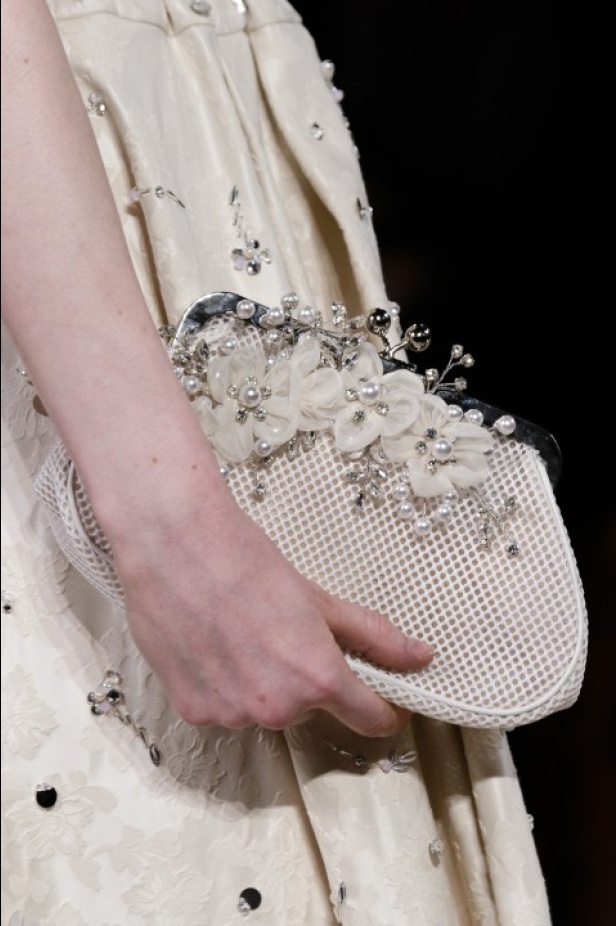 ابتكار وإبداع ضمن مجموعة ميو ميو لموسم ربيع وصيف 2018