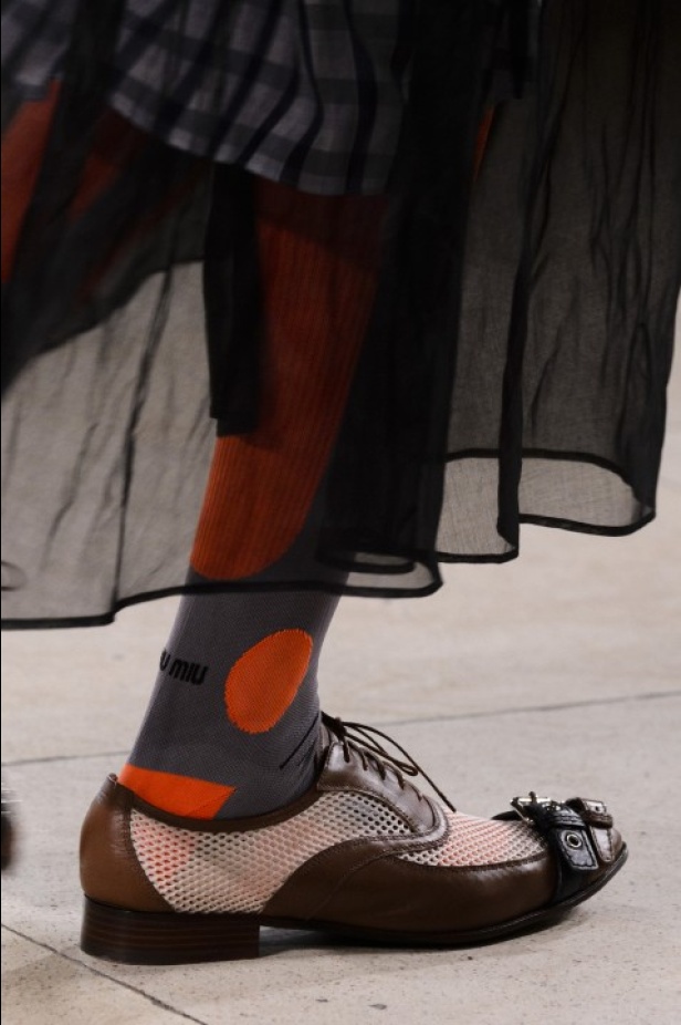 ابتكار وإبداع ضمن مجموعة ميو ميو لموسم ربيع وصيف 2018