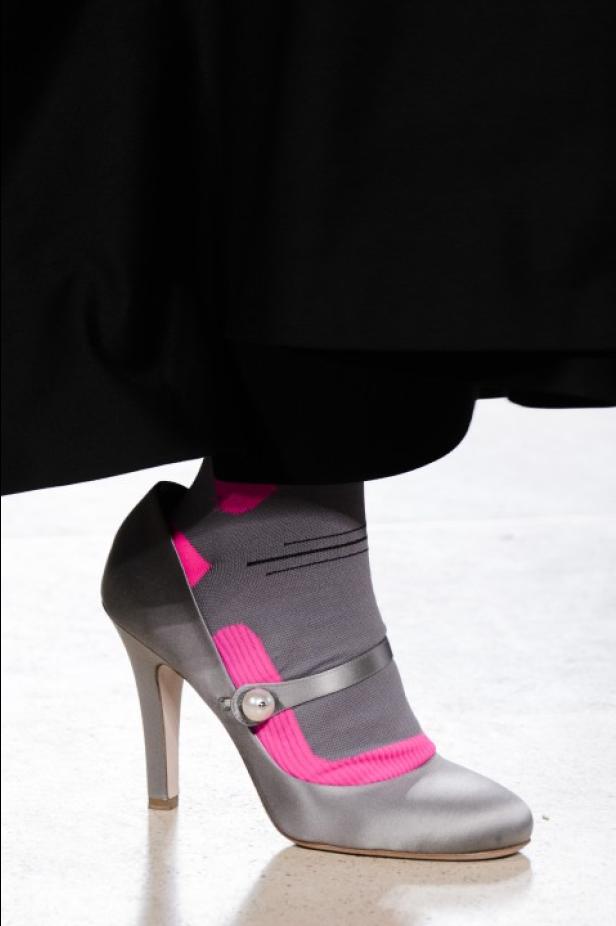 ابتكار وإبداع ضمن مجموعة ميو ميو لموسم ربيع وصيف 2018