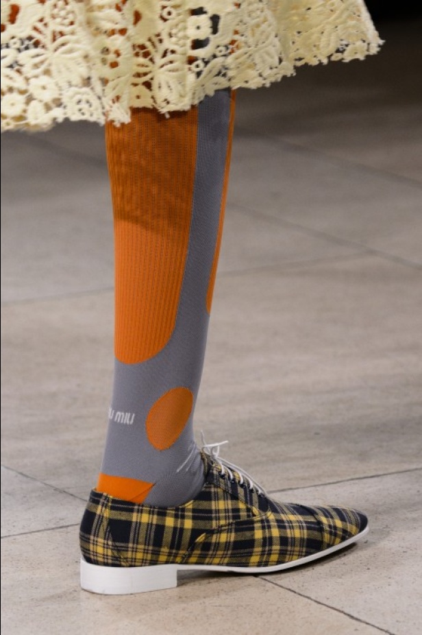 ابتكار وإبداع ضمن مجموعة ميو ميو لموسم ربيع وصيف 2018