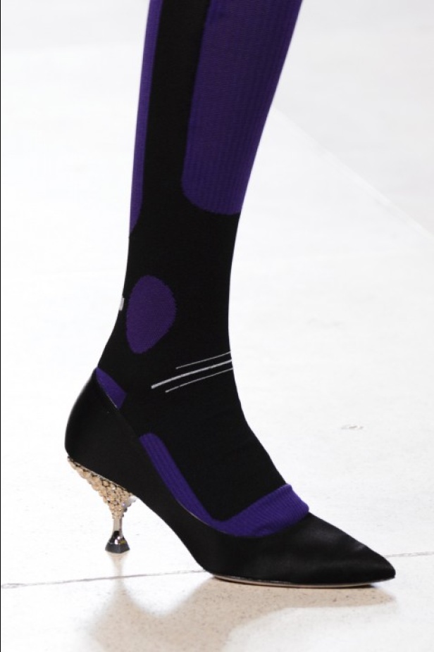 ابتكار وإبداع ضمن مجموعة ميو ميو لموسم ربيع وصيف 2018