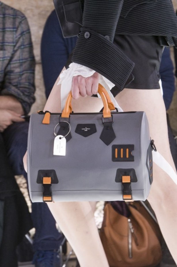 مجموعة لوي فيتون تختم أسبوع الموضة الباريسي