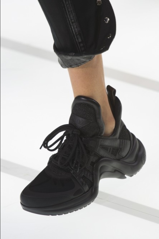 مجموعة لوي فيتون تختم أسبوع الموضة الباريسي