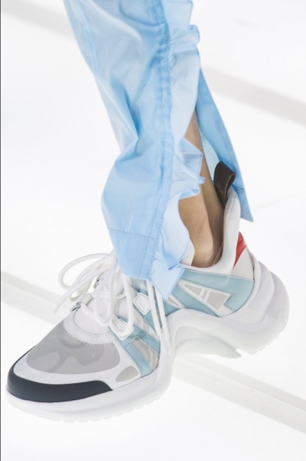 مجموعة لوي فيتون تختم أسبوع الموضة الباريسي