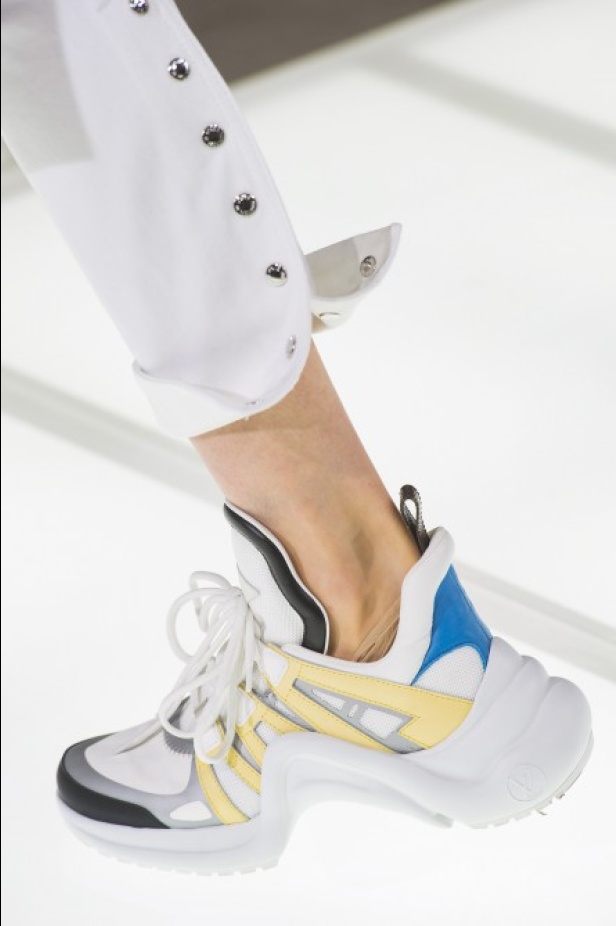 مجموعة لوي فيتون تختم أسبوع الموضة الباريسي