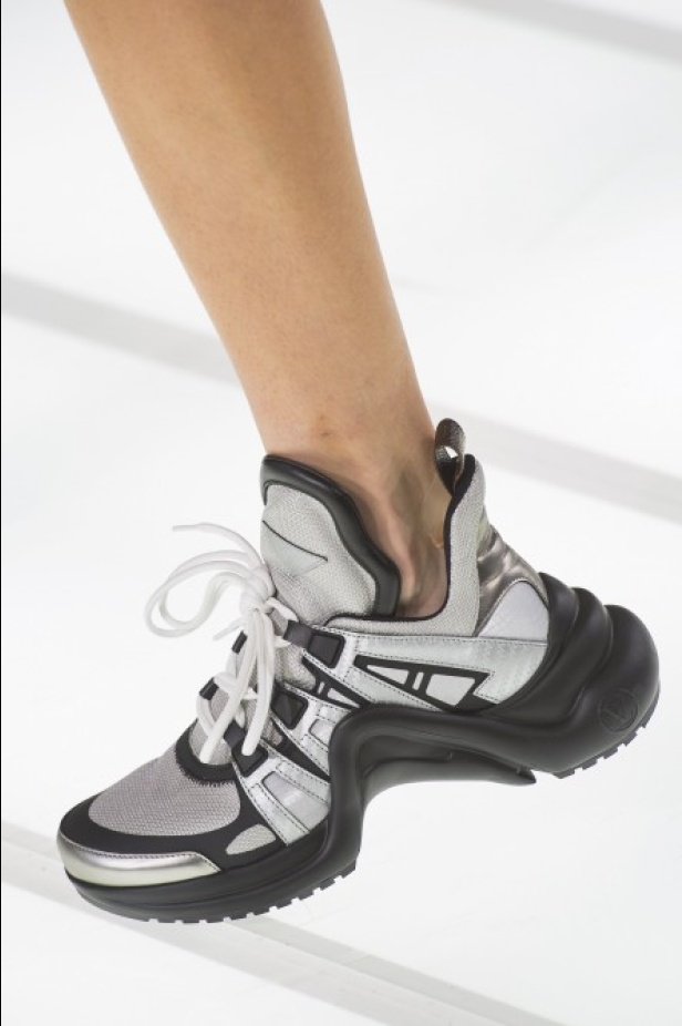 مجموعة لوي فيتون تختم أسبوع الموضة الباريسي