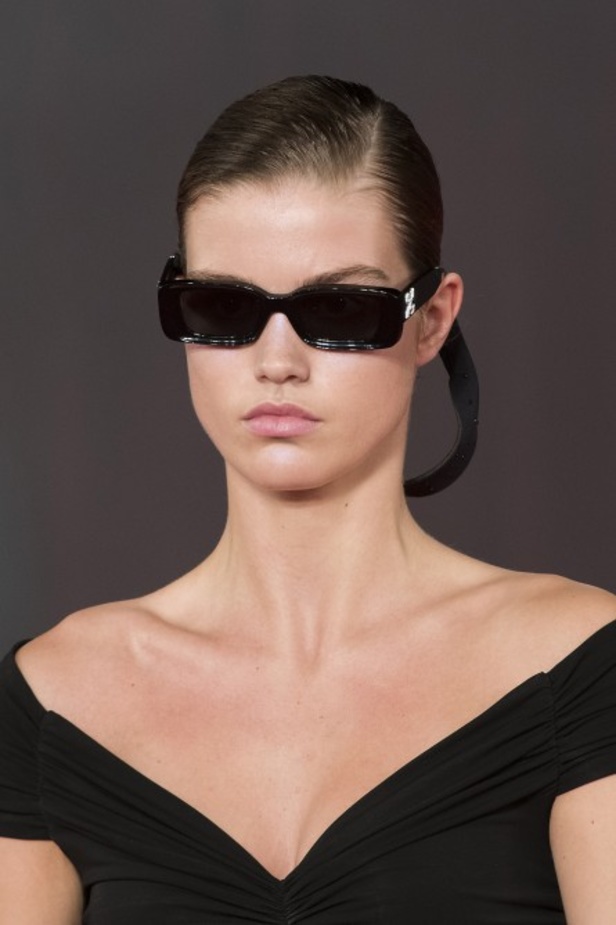 مجموعة أزياء اوف وايت لربيع ٢٠١٨