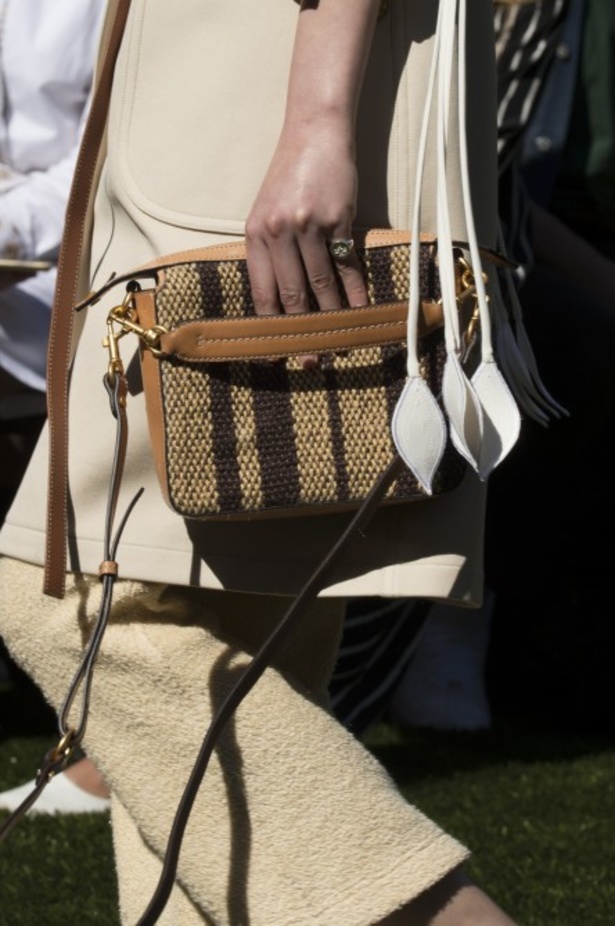 مجموعة دار "توري بورتش" لموسم ربيع وصيف 2018