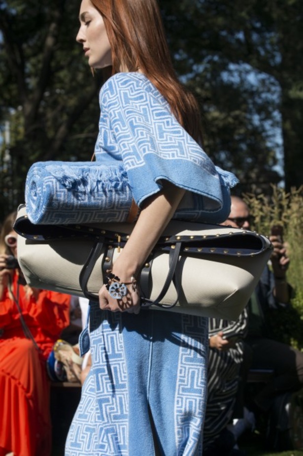 مجموعة دار "توري بورتش" لموسم ربيع وصيف 2018