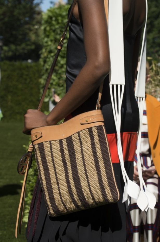 مجموعة دار "توري بورتش" لموسم ربيع وصيف 2018