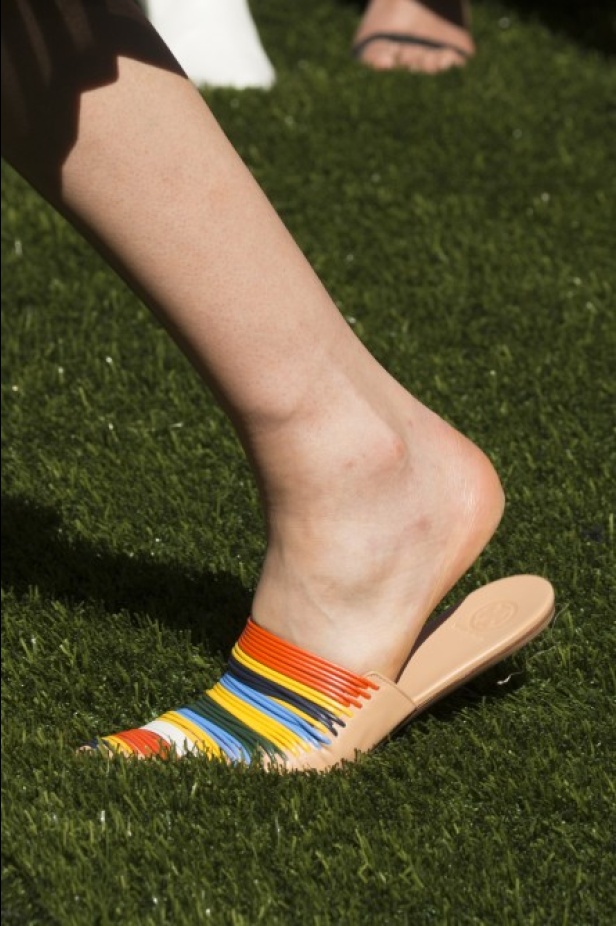 مجموعة دار "توري بورتش" لموسم ربيع وصيف 2018