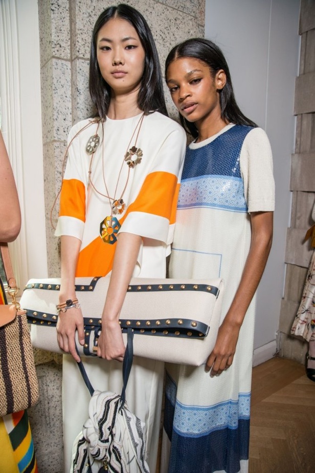 مجموعة دار "توري بورتش" لموسم ربيع وصيف 2018