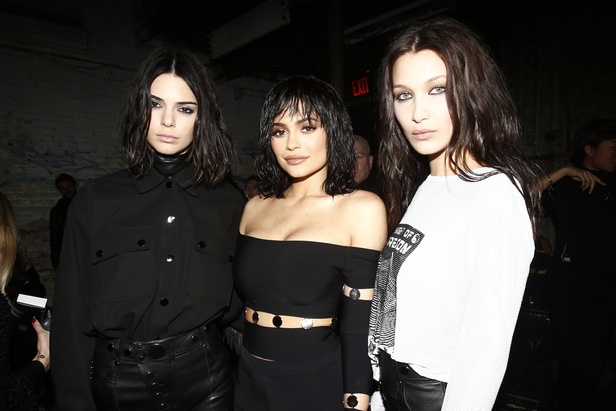 مجموعة الكسندر وانغ لموسم ربيع وصيف 2018