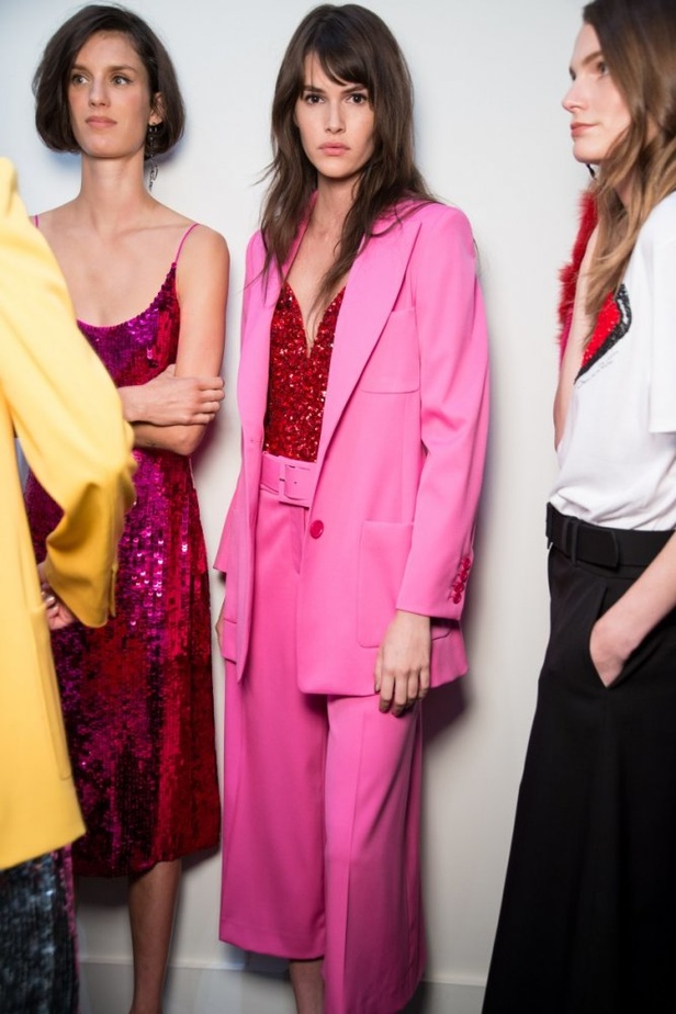 مجموعة أوسكار دي لا رينتا لموسم ربيع وصيف 2018