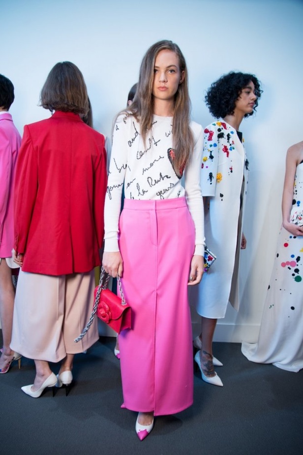 مجموعة أوسكار دي لا رينتا لموسم ربيع وصيف 2018