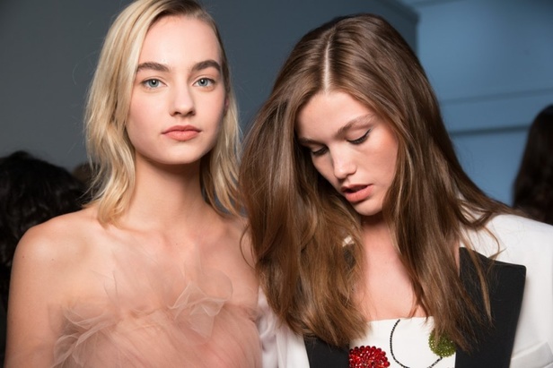 مجموعة أوسكار دي لا رينتا لموسم ربيع وصيف 2018