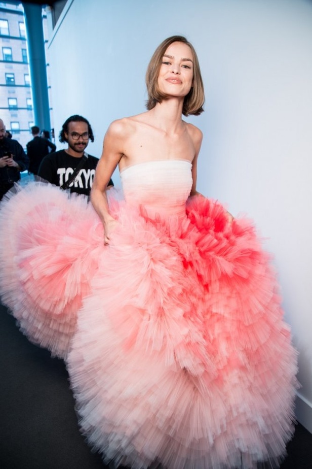 مجموعة أوسكار دي لا رينتا لموسم ربيع وصيف 2018