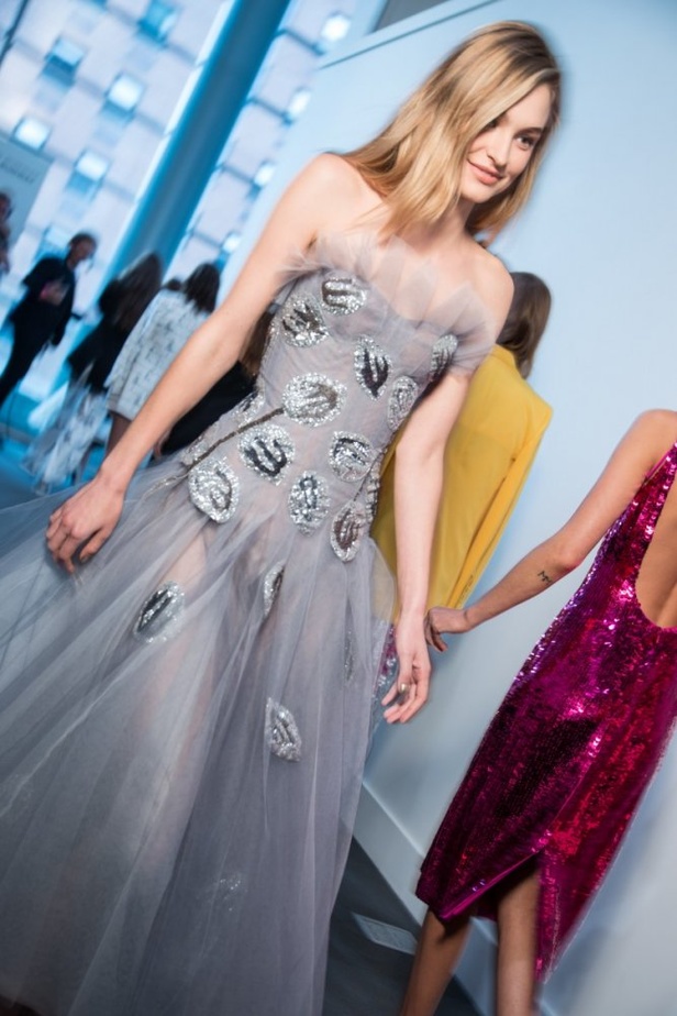 مجموعة أوسكار دي لا رينتا لموسم ربيع وصيف 2018