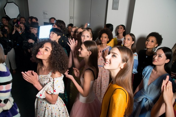 مجموعة كارولينا هيريرا لموسم ربيع وصيف 2018