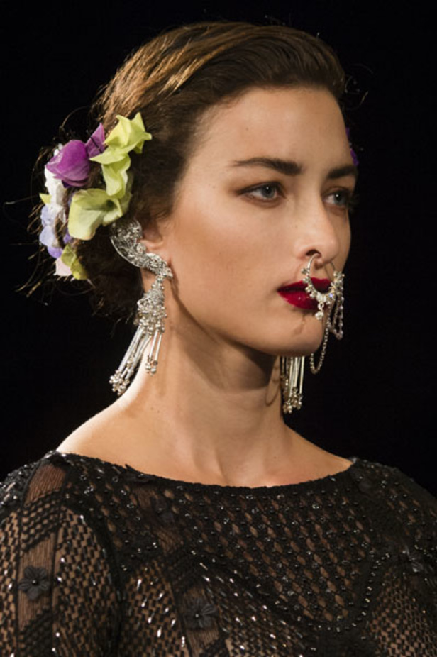 مجموعة نعيم خان Naeem Khan لربيع وصيف 2018