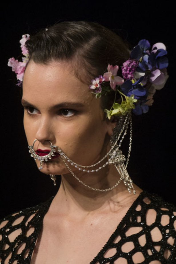 مجموعة نعيم خان Naeem Khan لربيع وصيف 2018