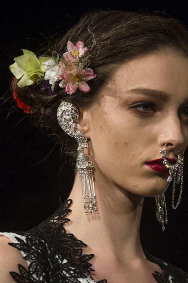 مجموعة نعيم خان Naeem Khan لربيع وصيف 2018