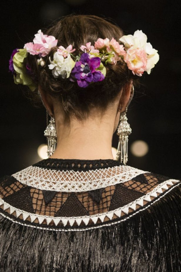 مجموعة نعيم خان Naeem Khan لربيع وصيف 2018