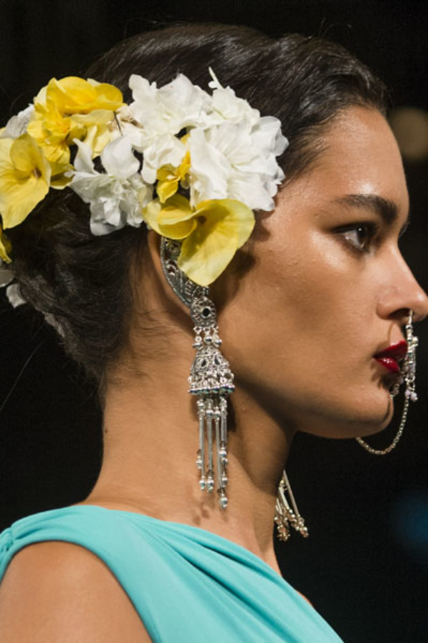 مجموعة نعيم خان Naeem Khan لربيع وصيف 2018