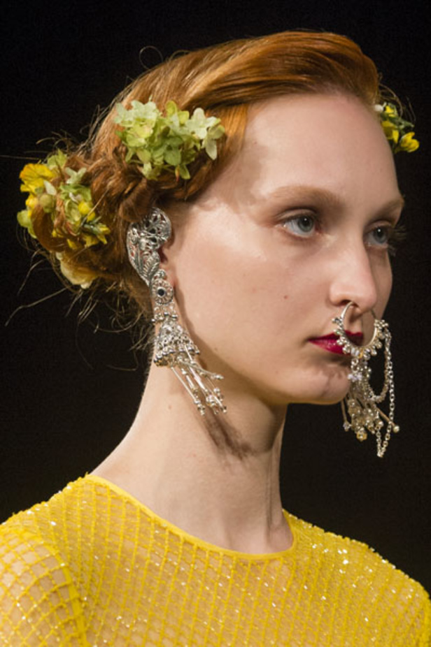 مجموعة نعيم خان Naeem Khan لربيع وصيف 2018