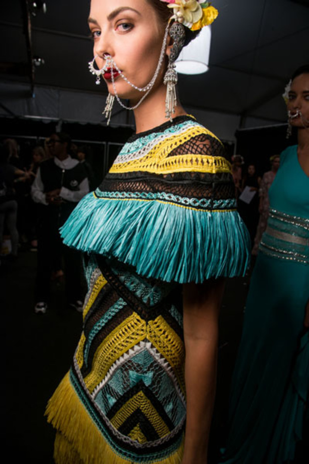 مجموعة نعيم خان Naeem Khan لربيع وصيف 2018