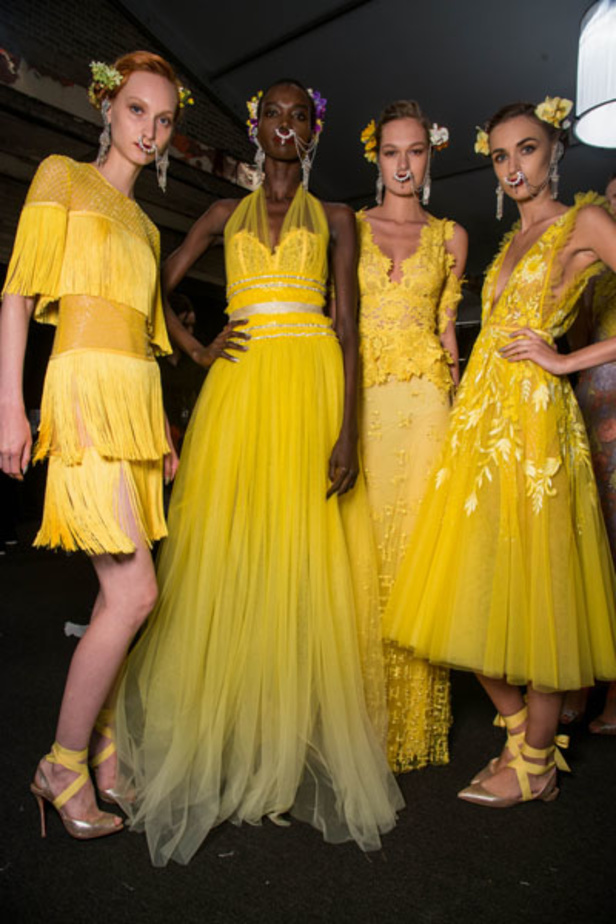 مجموعة نعيم خان Naeem Khan لربيع وصيف 2018