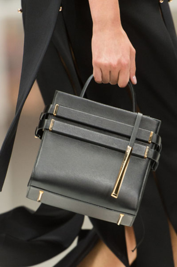 مجموعة "رالف أند روسو" لموسم ربيع وصيف 2018