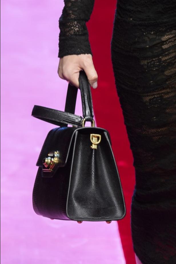 Dolce & Gabbana تجسّد الحبّ والجمّال في مجموعتها لربيع وصيف 2018 