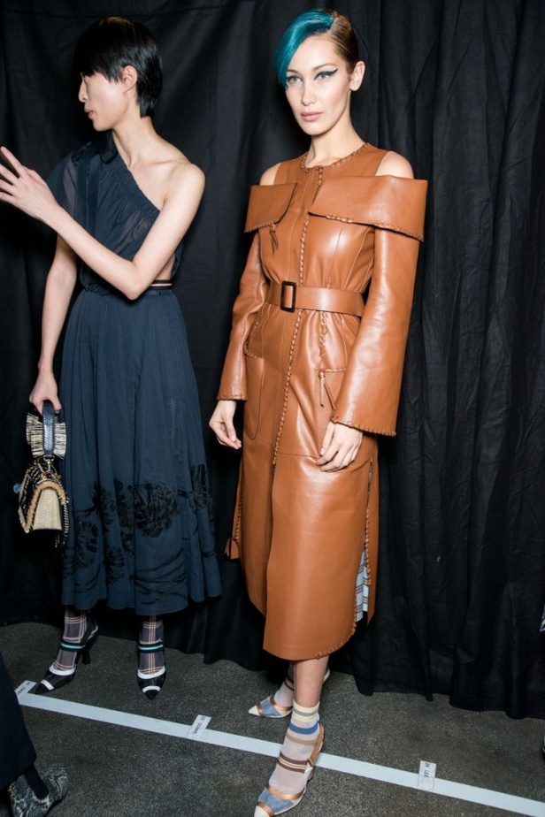 مجموعة Fendi لربيع وصيف 2018 للأزياء الجاهزة !