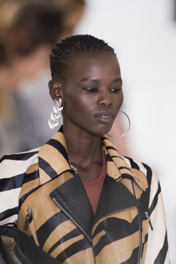 مجموعة روبيرتو كافالي لموسم ربيع وصيف 2018