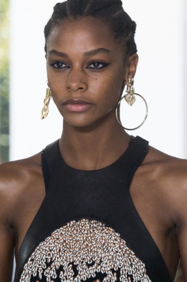 مجموعة روبيرتو كافالي لموسم ربيع وصيف 2018