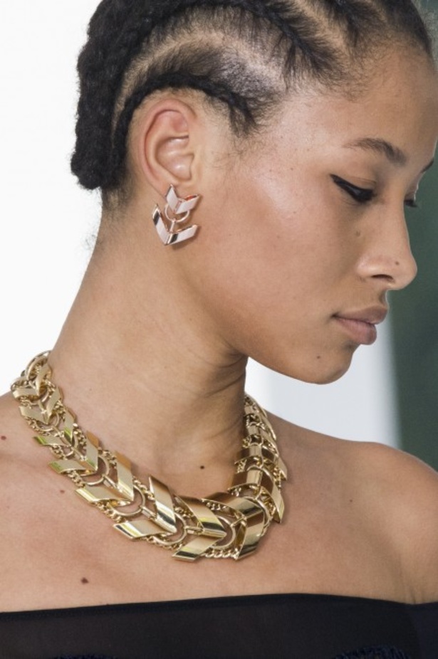 مجموعة روبيرتو كافالي لموسم ربيع وصيف 2018