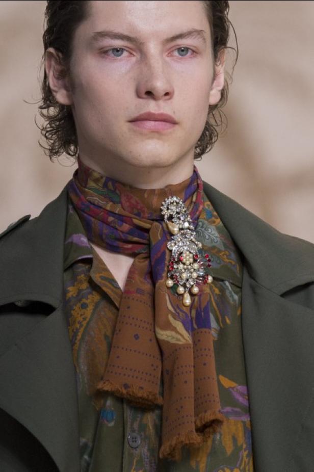 عرض أزياء “ايترو” Etro لربيع وصيف 2018 !