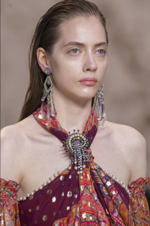 عرض أزياء “ايترو” Etro لربيع وصيف 2018 !