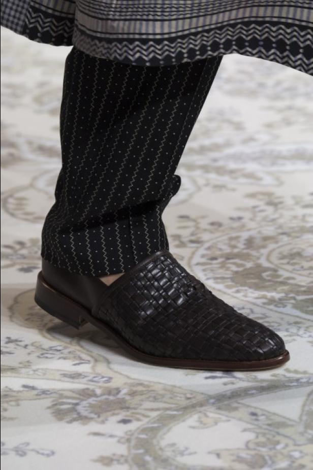 عرض أزياء “ايترو” Etro لربيع وصيف 2018 !