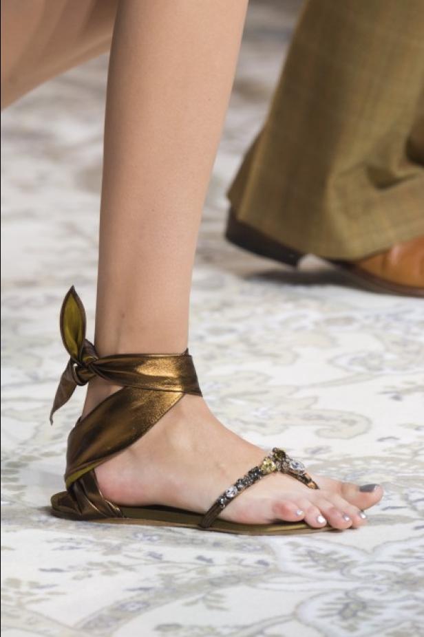 عرض أزياء “ايترو” Etro لربيع وصيف 2018 !