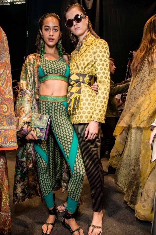 عرض أزياء “ايترو” Etro لربيع وصيف 2018 !