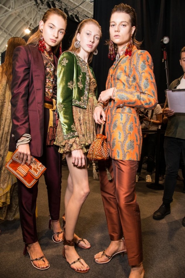 عرض أزياء “ايترو” Etro لربيع وصيف 2018 !