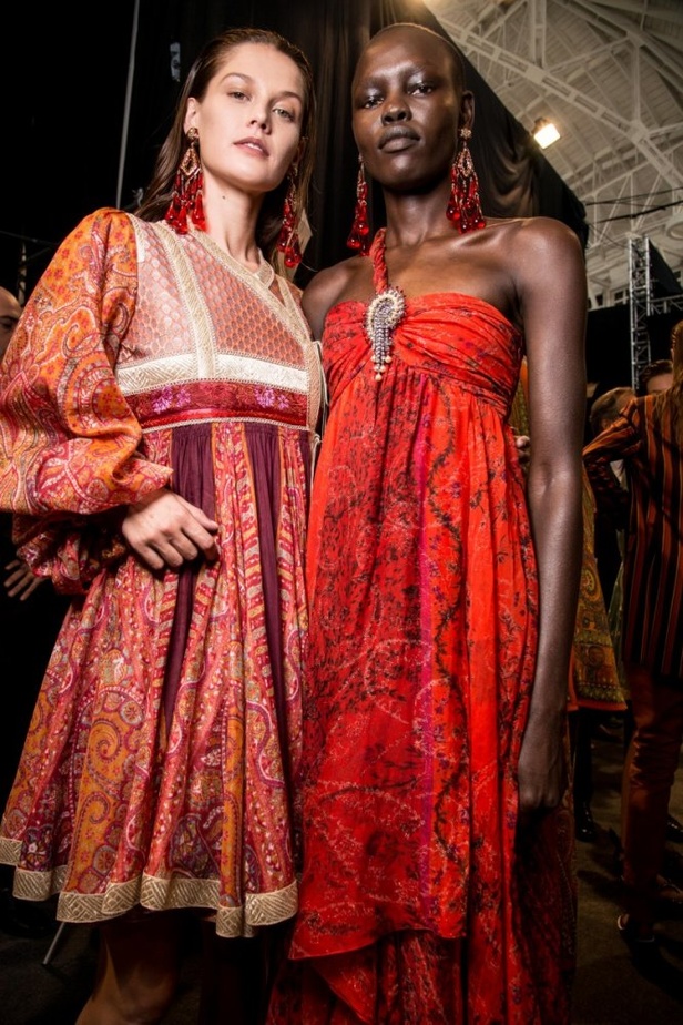 عرض أزياء “ايترو” Etro لربيع وصيف 2018 !