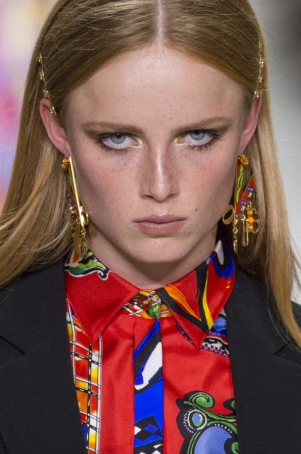 مجموعة Versace لربيع وصيف 2018